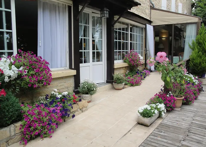Restaurant Plaisance-piscine Couverte Et Chauffee- Proche Sarlat- Vitrac (Dordogne)